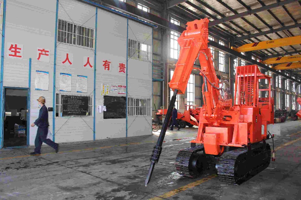 扒渣機鏟斗設計對作業效率影響:優化鏟斗提升扒渣效能