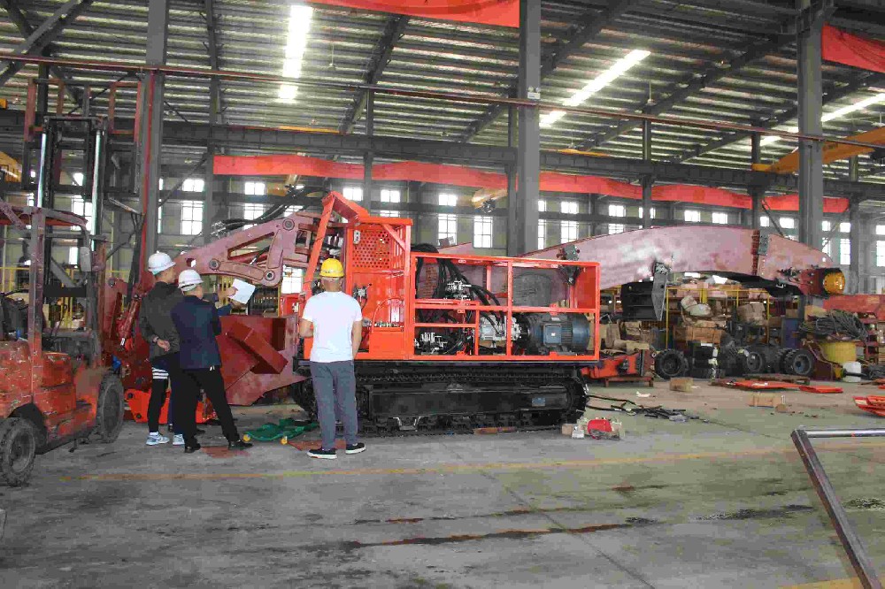 扒渣機(jī)如何降低企業(yè)運(yùn)營(yíng)成本:高效作業(yè)帶來(lái)的成本縮減之道