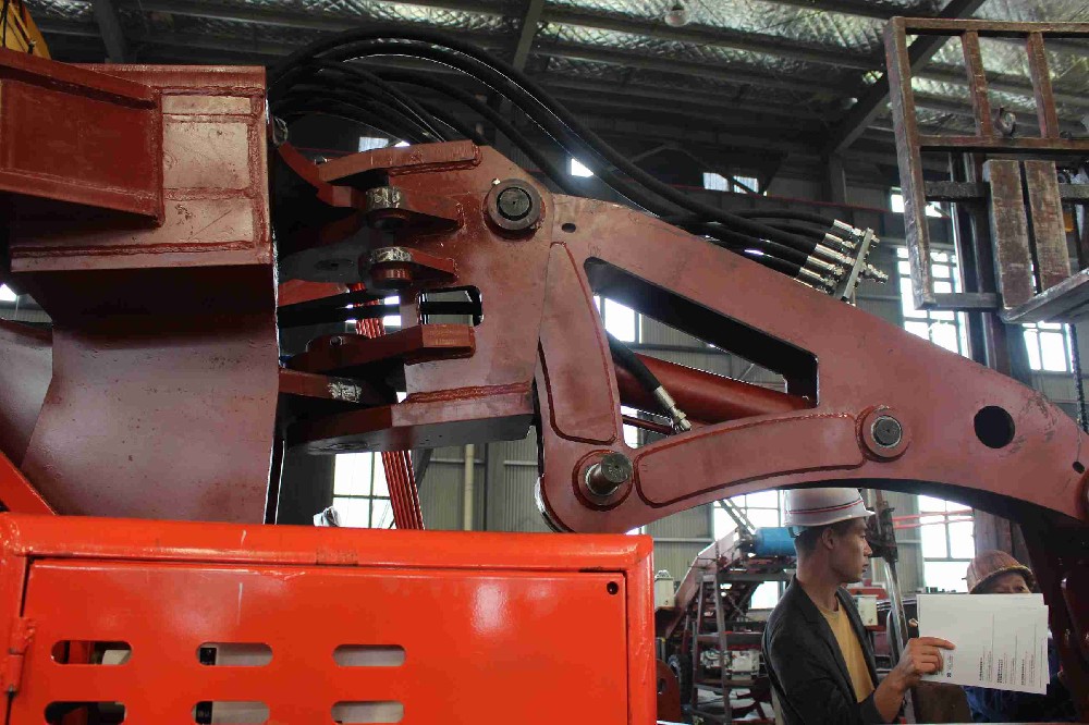 延長(zhǎng)使用壽命！永力通扒渣機(jī)保養(yǎng)攻略
