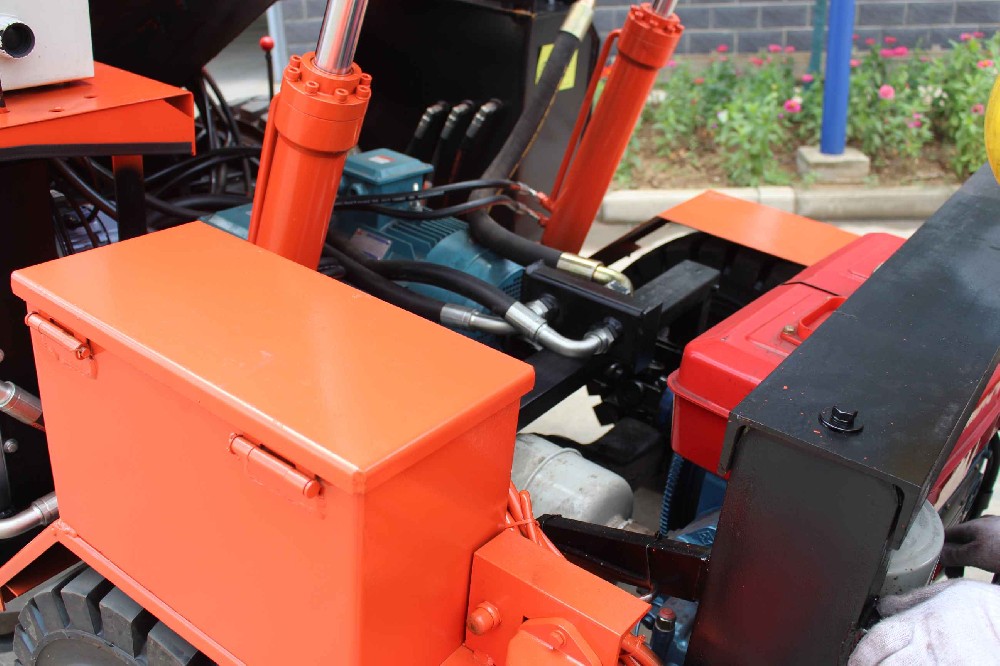 唐山 80 履帶扒渣機(jī)排名揭秘，知名品牌脫穎而出
