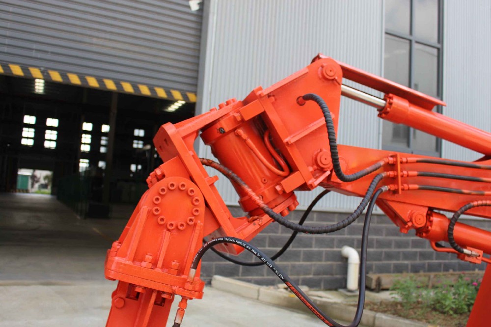 廣安煤礦扒渣機駕駛員這樣操作能提高工作效率