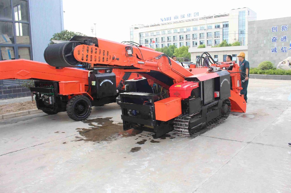 河南180型履帶扒渣機維修指南，常見問題解答！
