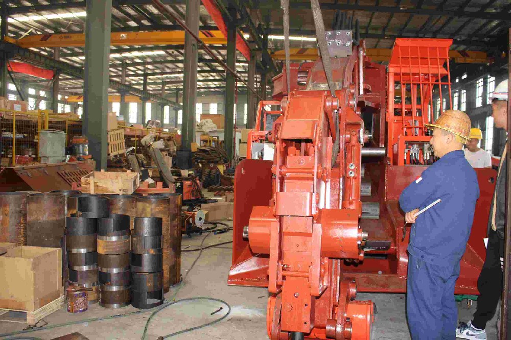 林芝扒渣機液壓系統優化方案，提升效率
