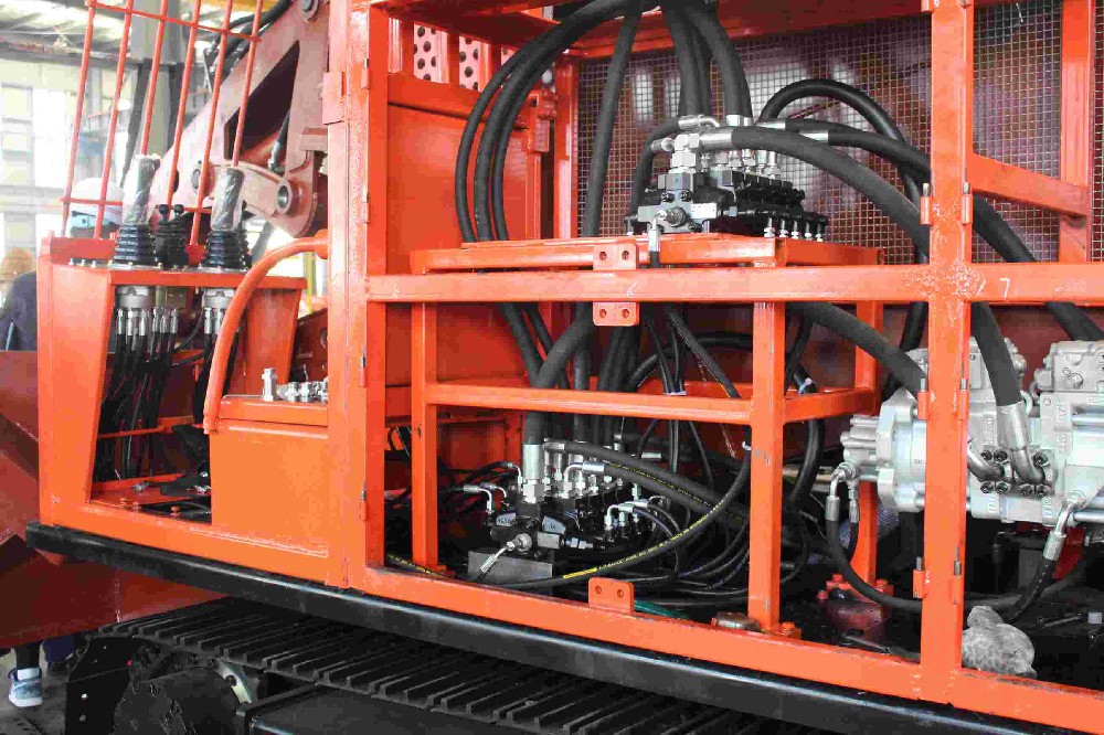 晉城履帶式扒渣機和傳統挖掘設備對比,優勢在哪