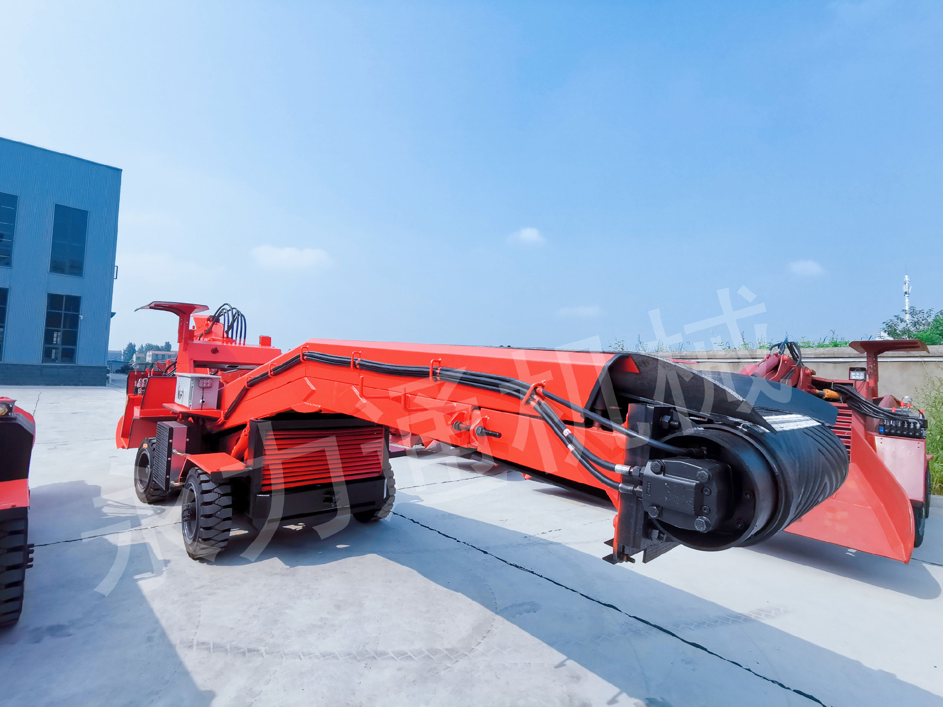 1628229677138250.jpg 120輪式皮帶后右側照.jpg